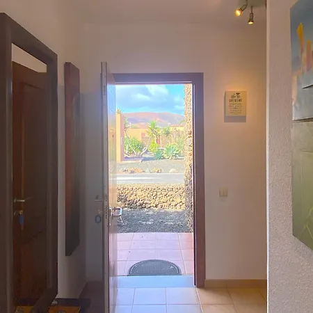 Marlau Con Piscina Privada Feriehus