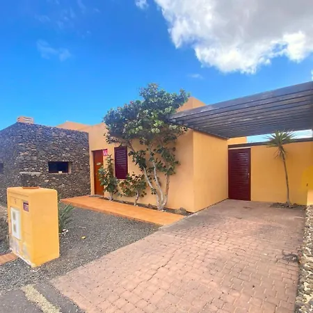 Marlau Con Piscina Privada