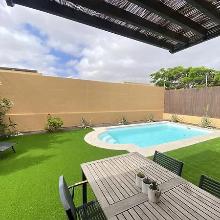 Marlau Con Piscina Privada * ラ・オリーバ