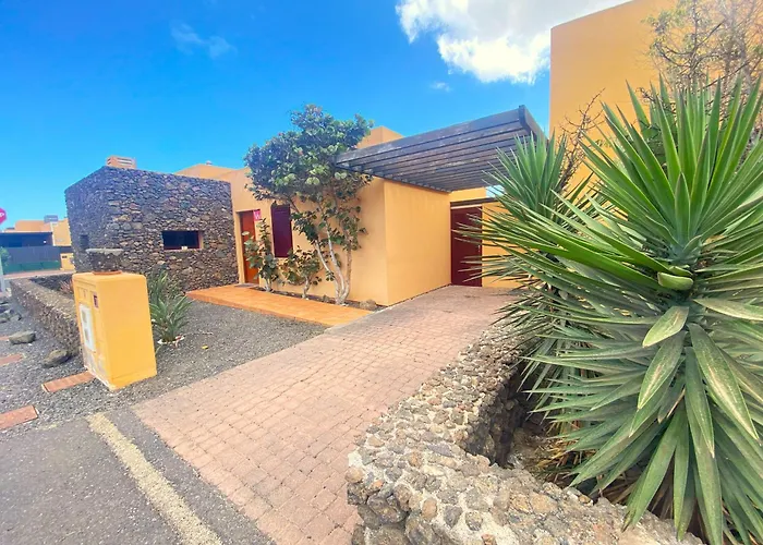 Marlau Con Piscina Privada * La Oliva